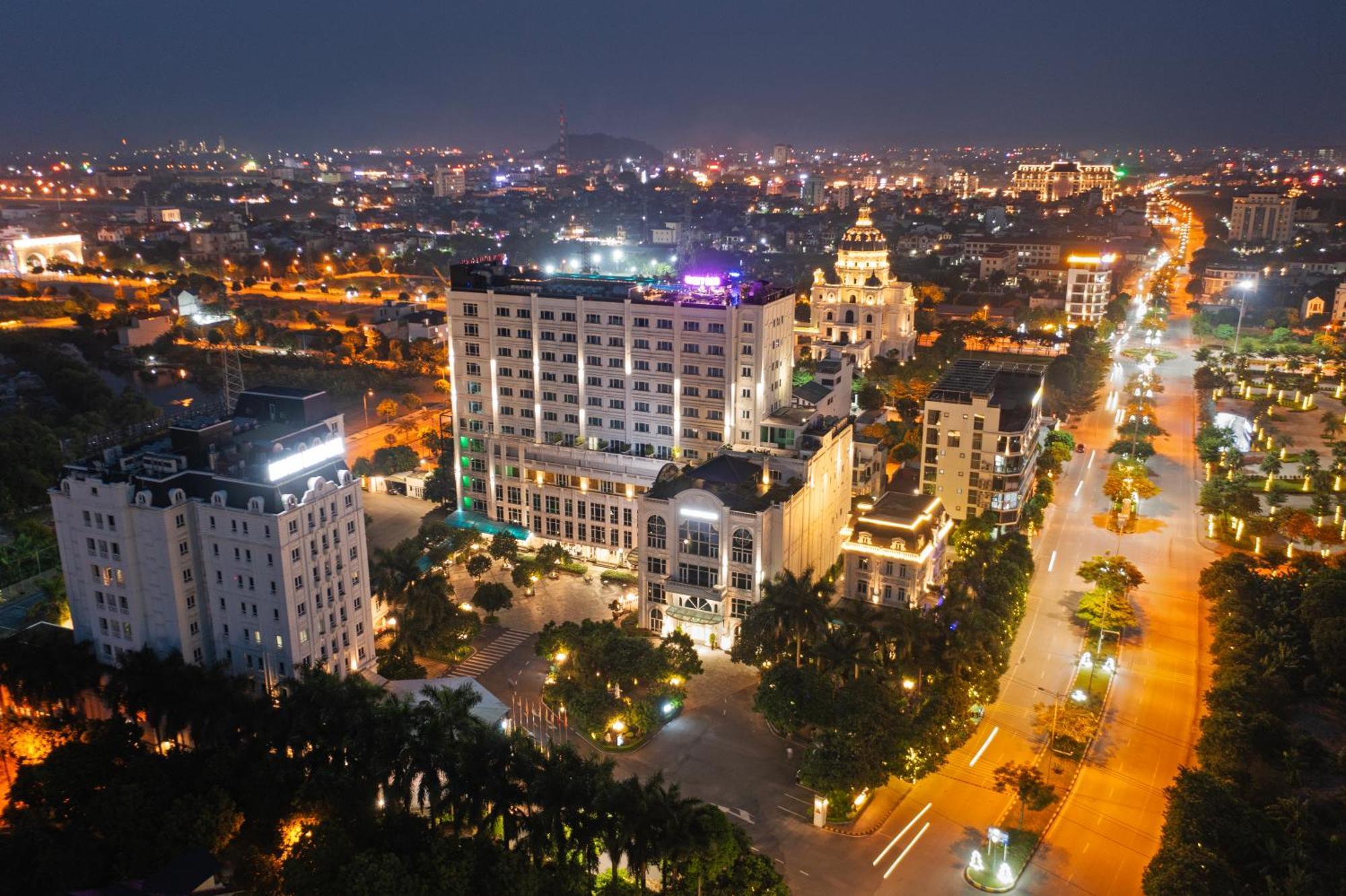 Ninh Binh Legend Hotel Exterior foto